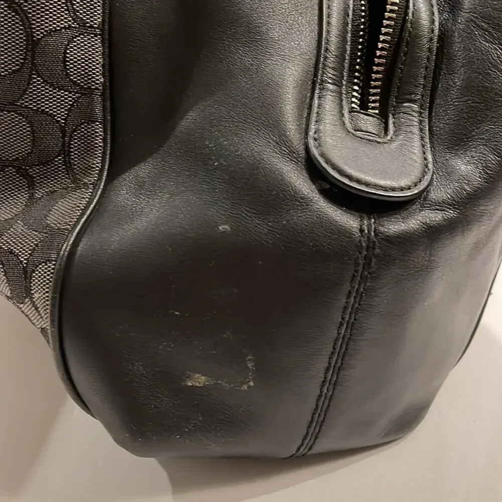 Coach Handbag in Canvas/ Leather With Silver color Hardware